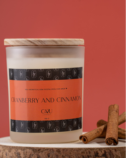 Cranberry and Cinnamon scented candle